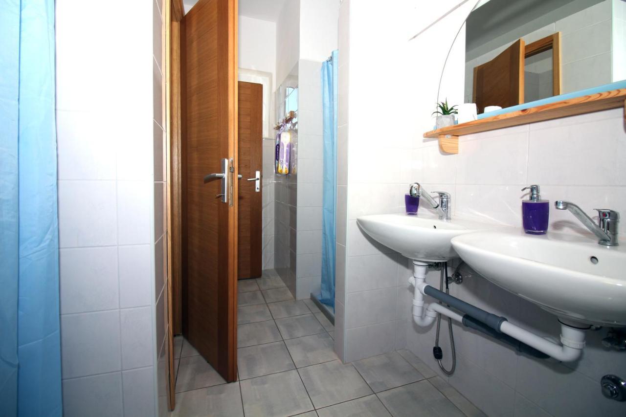 Hostel Marko Tisno Exteriér fotografie