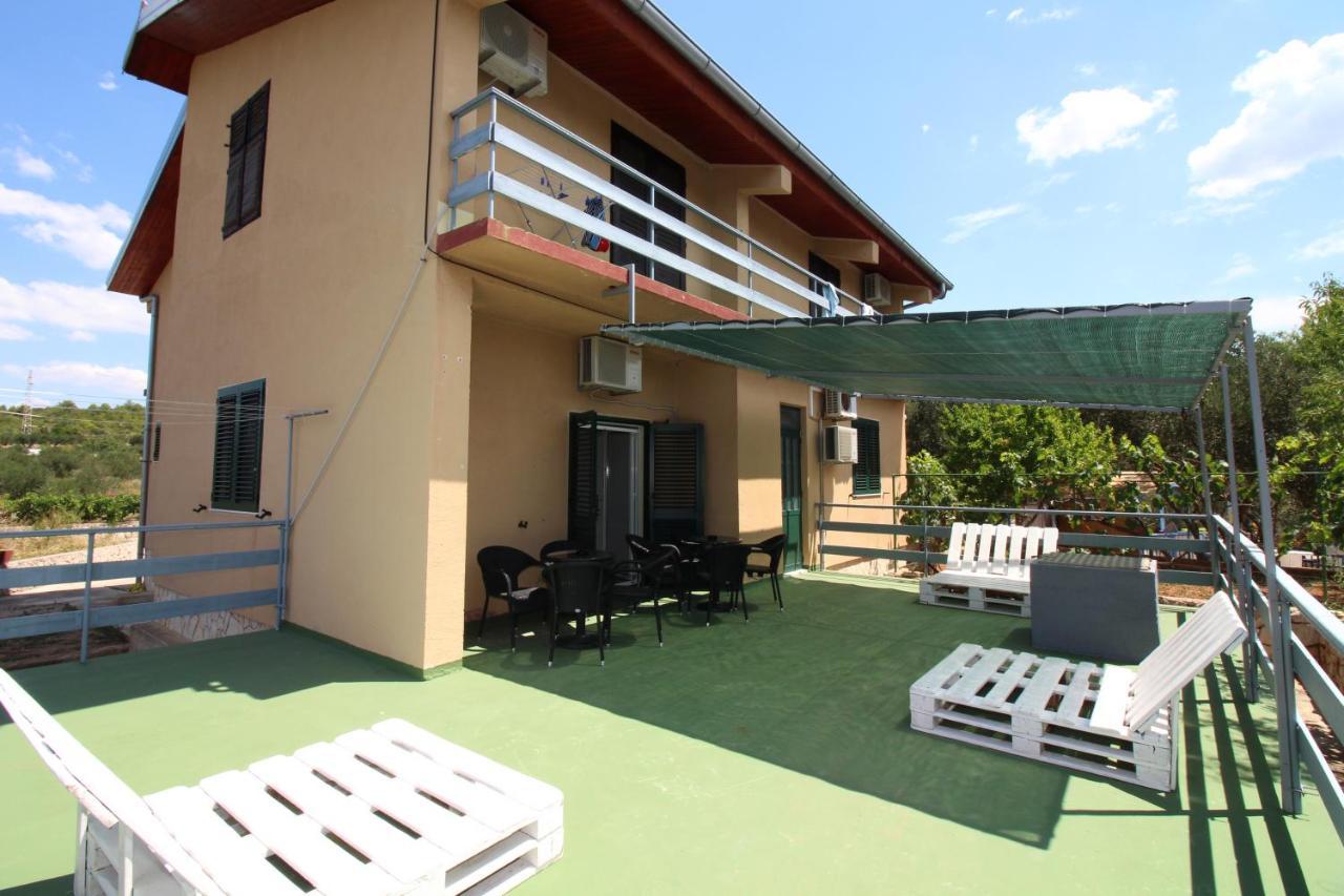 Hostel Marko Tisno Exteriér fotografie